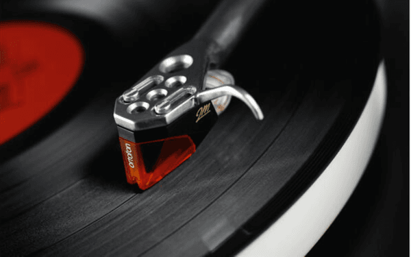 Hovedbilde Ortofon 2M Bronze Nude, Fine Line Diamond
