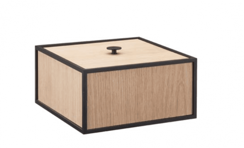 By Lassen Frame Boks 14, Utstilling